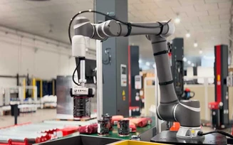 cobot.webp